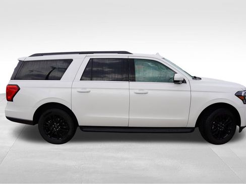 Used 2024 Ford Expedition Max XLT AWD/4WD image 2