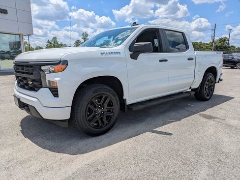 Used 2024 Chevrolet Silverado 1500 Custom AWD/4WD image 8