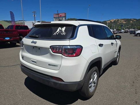 Used 2020 Jeep Compass Sport w/ Cold Weather Group AWD/4WD image 17