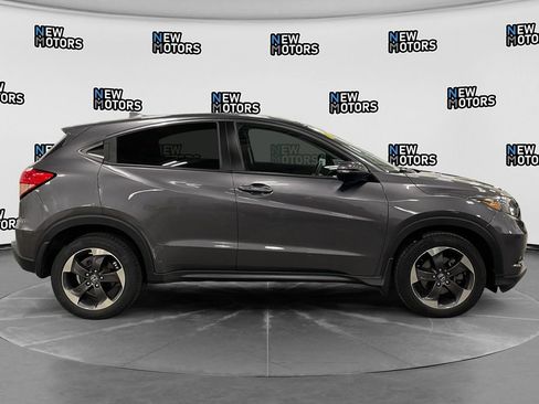 Used 2018 Honda HR-V EX image 6