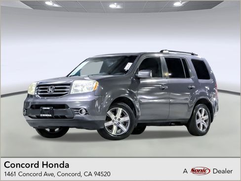 Used 2015 Honda Pilot Touring image 1