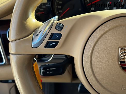 Used 2012 Porsche Panamera 4 image 18