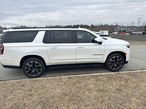 Certified 2023 Chevrolet Suburban RST w/ Luxury Package image 11