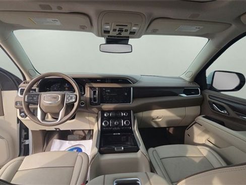Used 2024 GMC Yukon XL Denali image 19