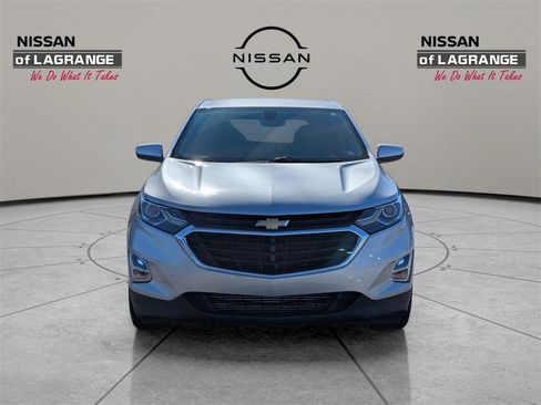 Used 2018 Chevrolet Equinox LT image 2