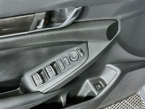 Used 2022 Honda Accord Sport image 15