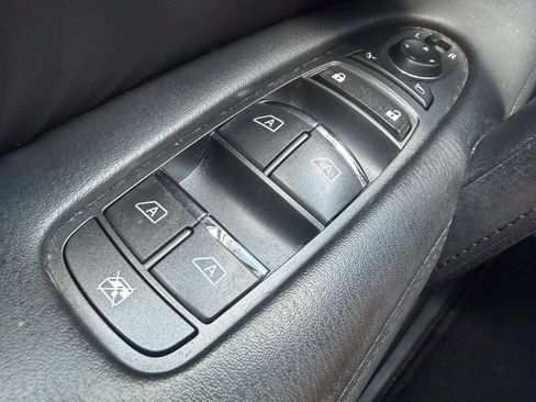 Used 2014 INFINITI QX80 4WD w/ Theater Package image 33