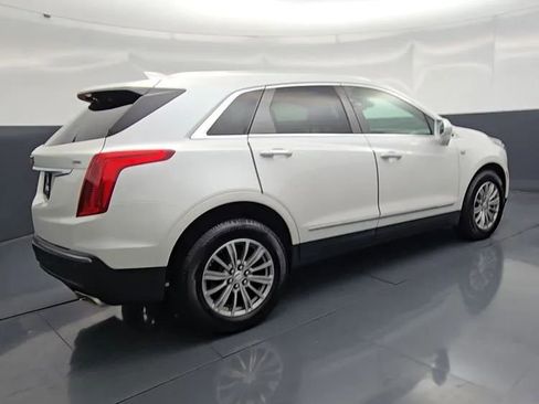 Used 2018 Cadillac XT5 Luxury w/ Driver Awareness Package AWD/4WD image 1