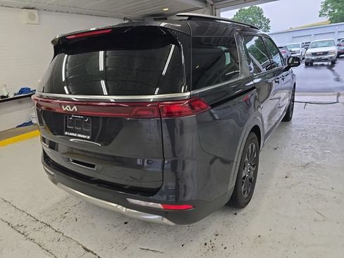 Certified 2023 Kia Carnival SX FWD image 5
