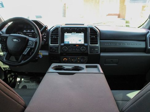 Used 2017 Ford F250 XLT w/ XLT Value Package AWD/4WD image 23