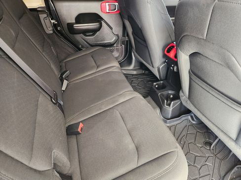 Used 2021 Jeep Wrangler Unlimited Sport AWD/4WD image 33