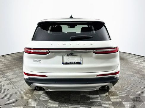Used 2023 Lincoln Corsair FWD w/ Rear Removable Package Tray image 4