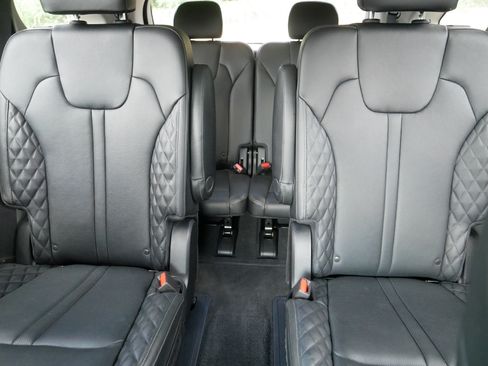 Certified 2023 Kia Sorento SX Prestige AWD/4WD image 13