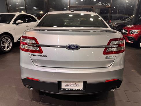 Used 2013 Ford Taurus SHO image 4