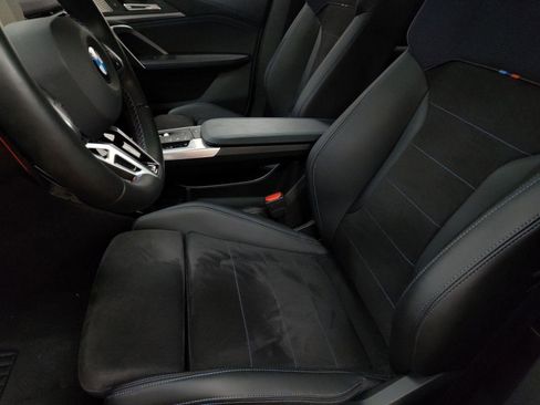 Used 2025 BMW X2 M35i w/ Premium Package image 18