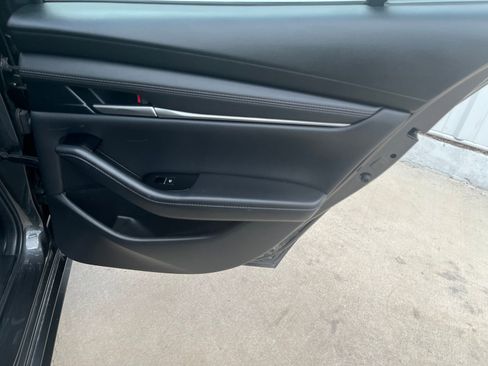 Used 2024 MAZDA MAZDA3 s FWD image 15