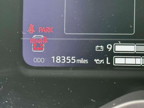 Used 2024 Toyota Sequoia SR5 image 26