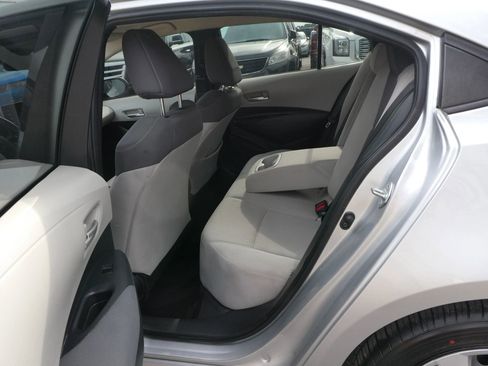 Used 2021 Toyota Corolla LE image 26