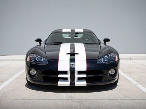Used 2006 Dodge Viper SRT-10 RWD image 3
