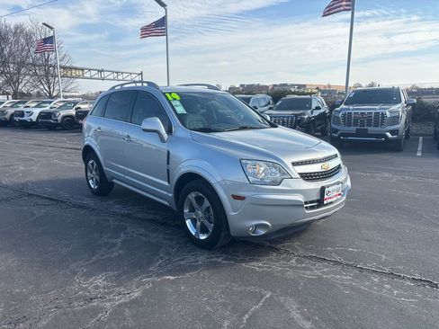 Used 2014 Chevrolet Captiva Sport LT w/ Convenience Package image 3