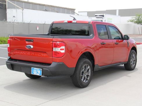 Used 2024 Ford Maverick XLT FWD image 5
