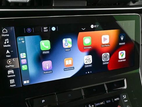 New 2025 Maserati Grecale Folgore image 15