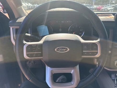 Certified 2022 Ford Expedition XLT image 21