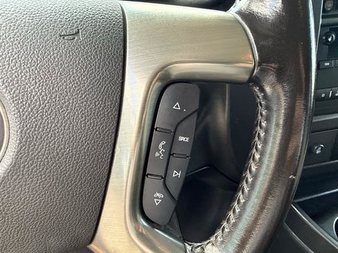 Used 2018 Chevrolet Express 2500 LT w/ LT Preferred Equipment Group RWD image 16