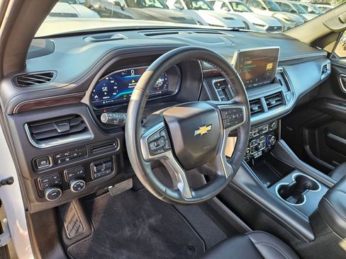 Used 2024 Chevrolet Tahoe LT w/ LT Signature Package AWD/4WD image 17