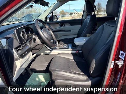 Used 2024 Kia Carnival LX image 13