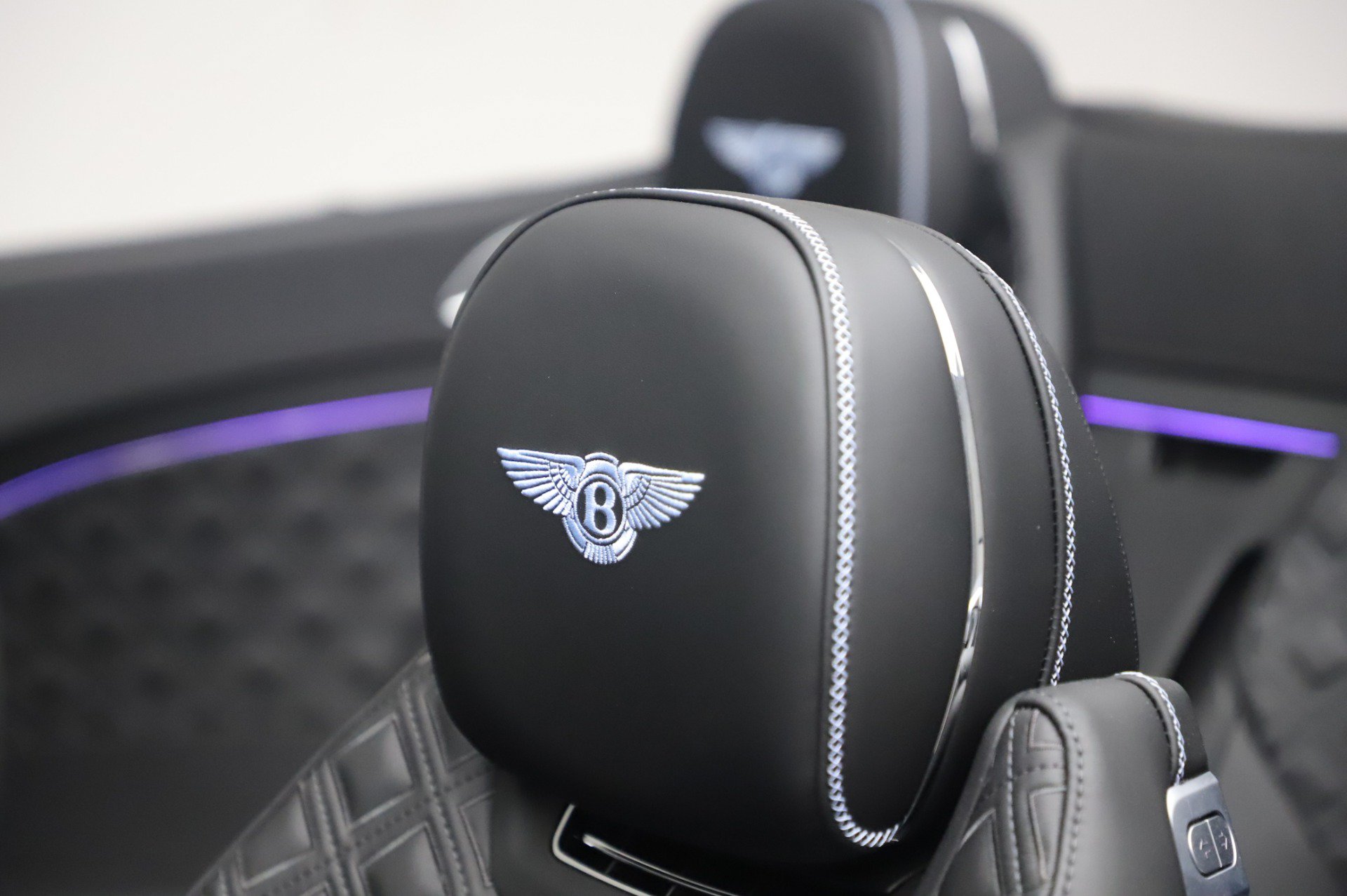 Used 2020 Bentley Continental GT V8 AWD/4WD image 32