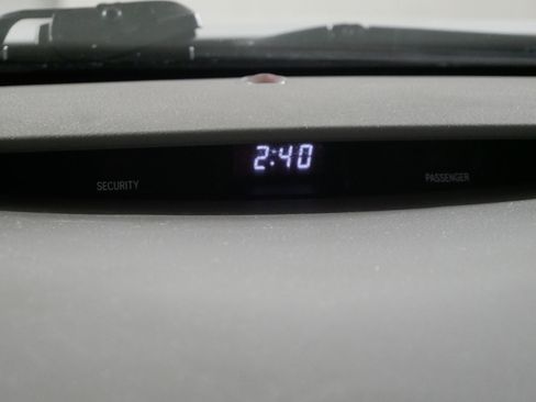 Used 2011 Toyota Camry LE image 30