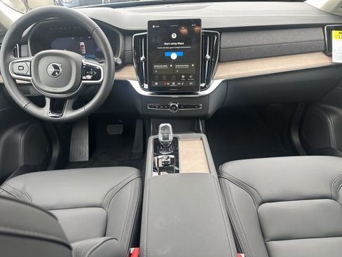 New 2026 Volvo XC90 B6 Plus image 12