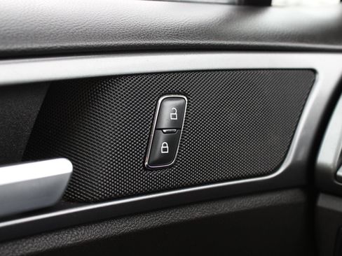 Used 2014 Ford Fusion SE FWD image 24