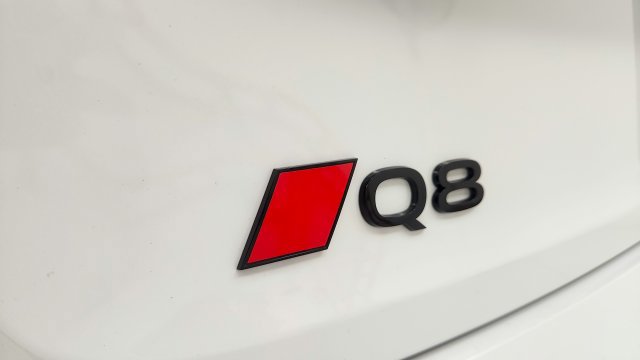 Used 2024 Audi Q8 e-tron Prestige AWD/4WD image 33