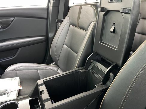 Used 2019 Chevrolet Blazer Premier w/ Sun and Wheels Package FWD image 36