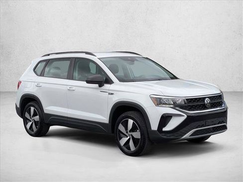 Used 2024 Volkswagen Taos S image 3