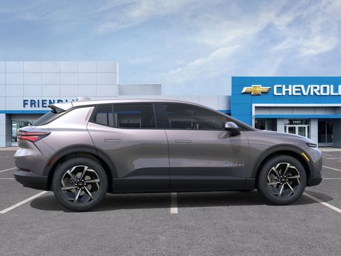 New 2026 Chevrolet Equinox EV LT image 15