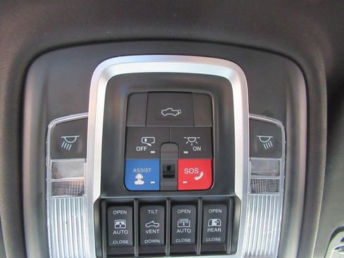 Used 2022 RAM 1500 Limited AWD/4WD image 29