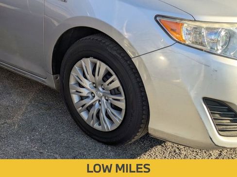 Used 2013 Toyota Camry LE image 5