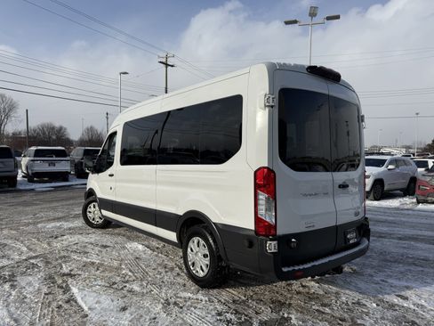 Used 2018 Ford Transit 350 XL image 4