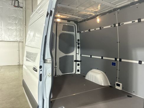 New 2025 Mercedes-Benz Sprinter 2500 image 5