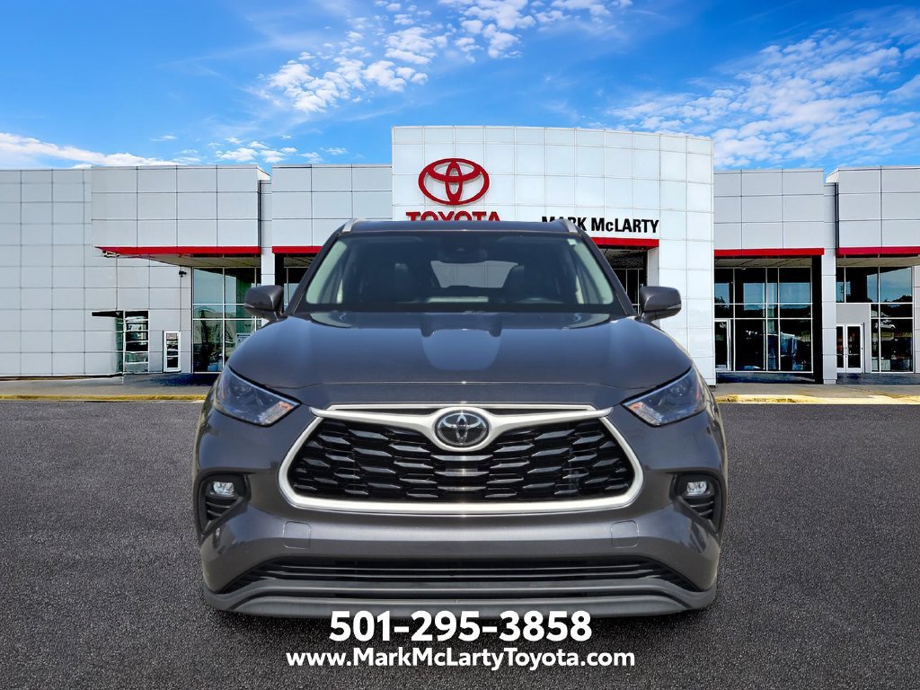 Used 2025 Toyota Highlander XLE AWD/4WD image 8