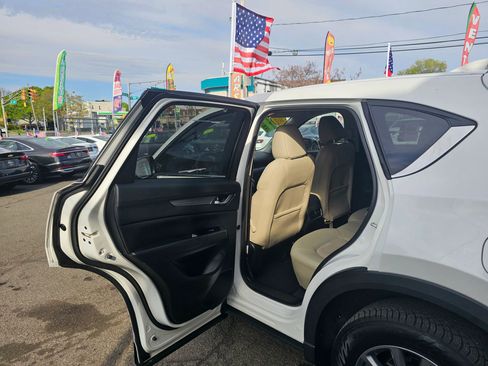 Used 2023 MAZDA CX-5 AWD 2.5 S w/ Select Package image 10