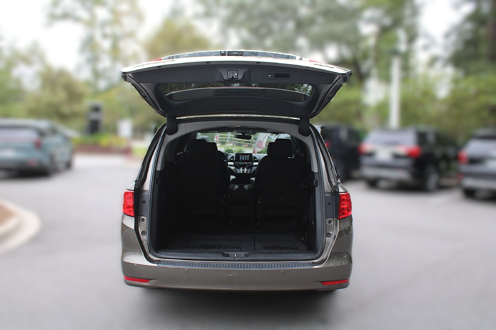 Used 2019 Honda Odyssey Elite image 12
