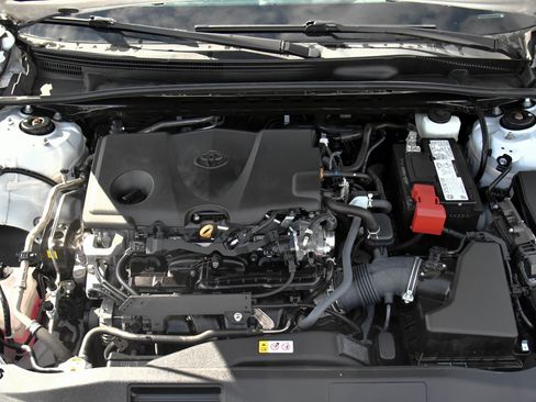 Used 2024 Toyota Camry LE image 40