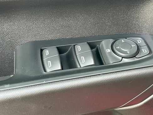 Used 2024 Chevrolet Silverado 1500 Custom image 12