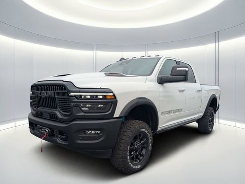 New 2026 RAM 2500 4x4 Crew Cab image 8