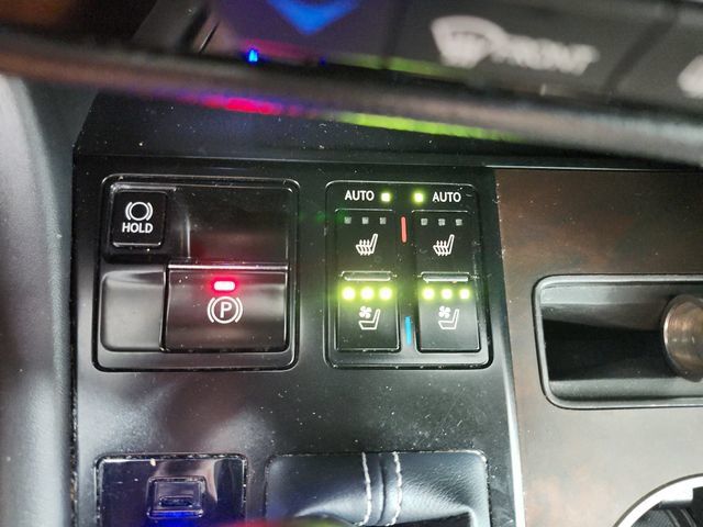 Used 2021 Lexus RX 450h AWD w/ Premium Package image 19