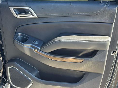 Used 2019 GMC Yukon XL Denali w/ Denali Ultimate Package image 22